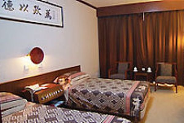 QUFU QUELI HOTEL (Jining)